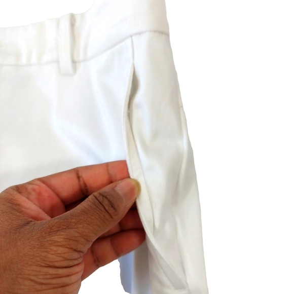 Lauren Ralph Lauren Women’s White Shorts - Picture 3 of 9